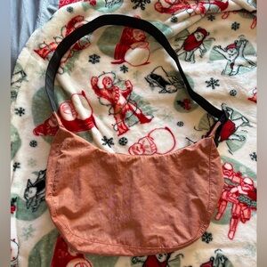 Medium Crescent Baggu Bag